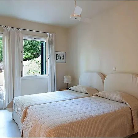 Sleeps 10 With Pool Air Con And Wifi *